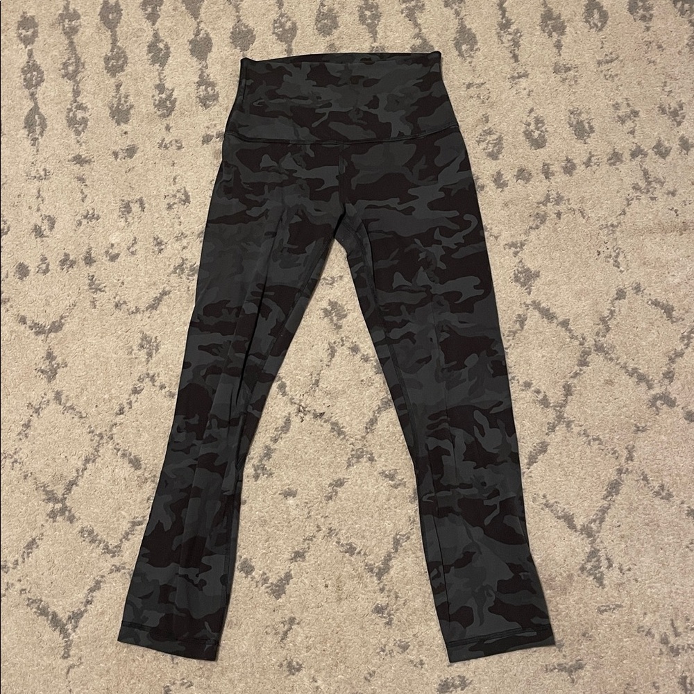 Lululemon Green Camo print Align Leggings